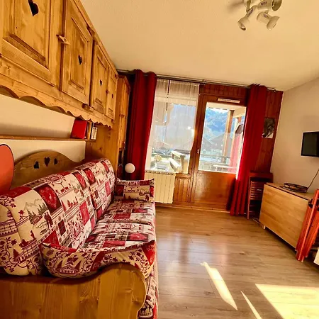 Apartment Confortable Avec Balcon Et Parking Au Centre Du Village - Fr-1-624-121 *