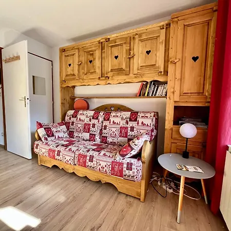 Apartment Confortable Avec Balcon Et Parking Au Centre Du Village - Fr-1-624-121 Samoens