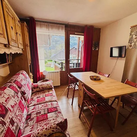 Centre Village Avec Parking Et Animaux Acceptés - Fr-1-624-121
